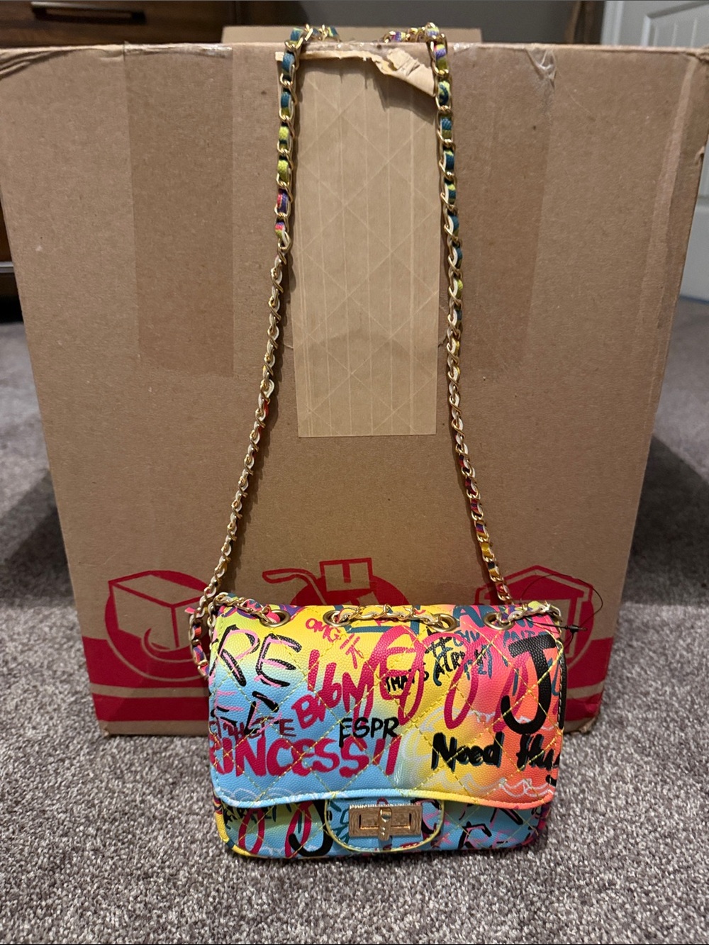 Multicolor Graffiti-Print Chain Strap Crossbody Bag